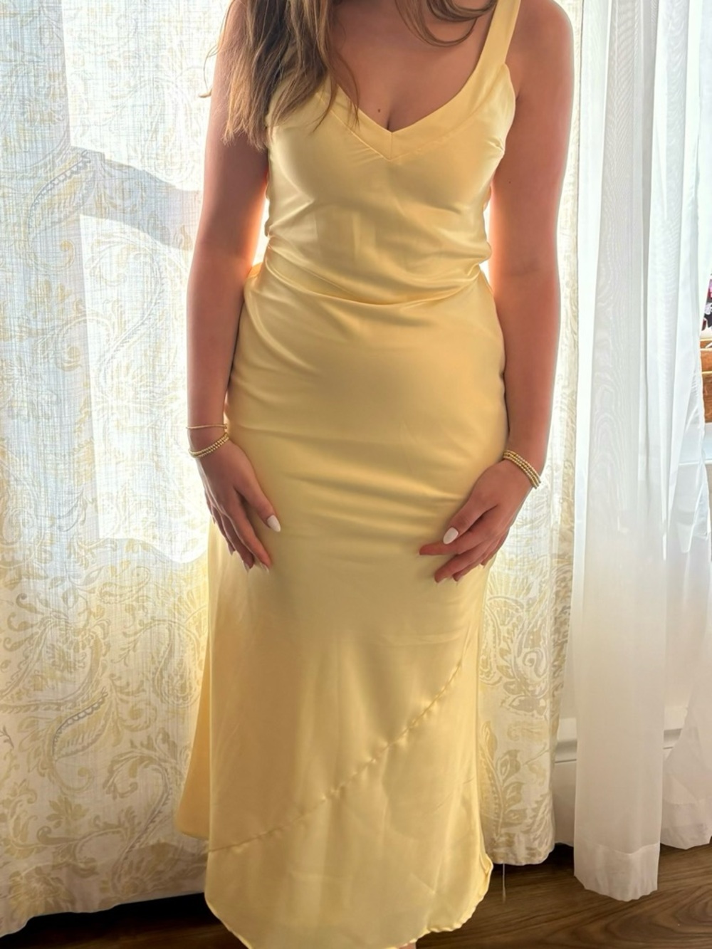 NWT Lucy In The Sky Satin Open Back Maxi Dress in Yellow (size small)